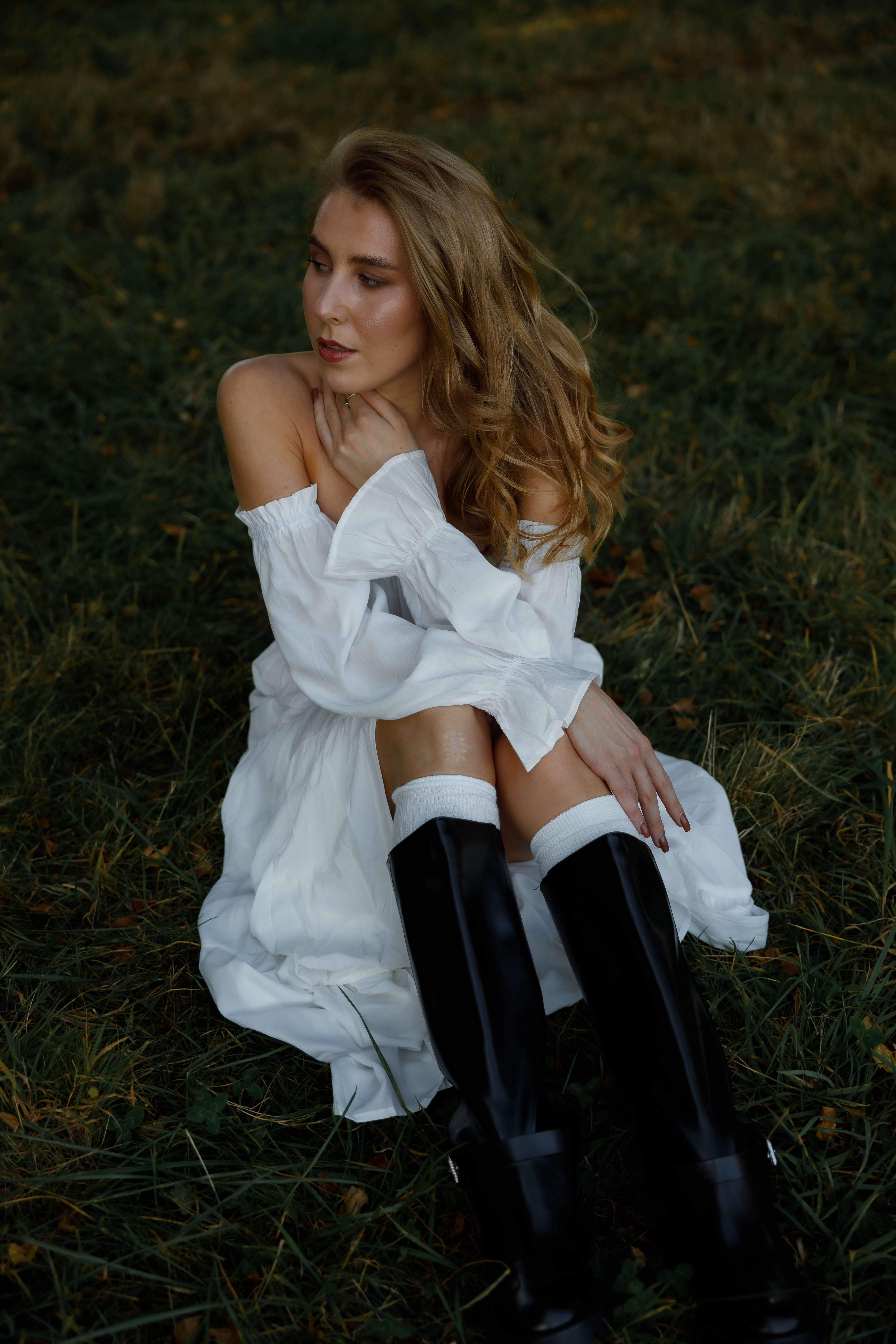 Your Portrait Session Guide: What to Expect with MB Studio